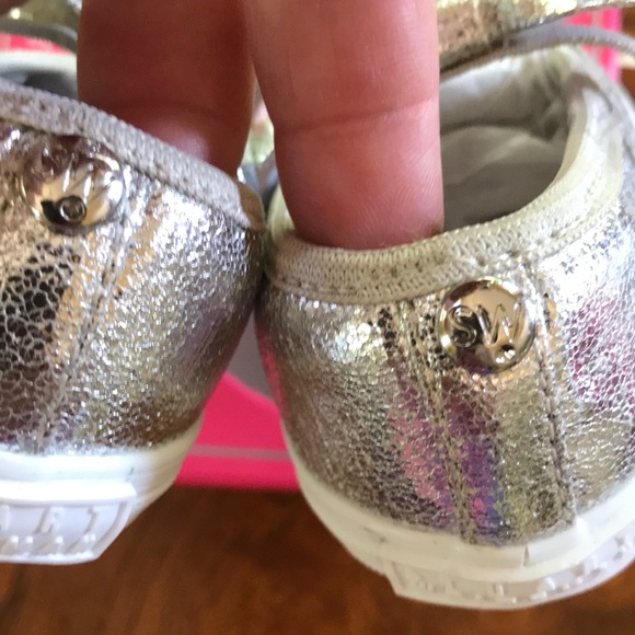 Stuart Weitzman Baby Eden Sable Size2 3-6mo NWT - Picture 5 of 8